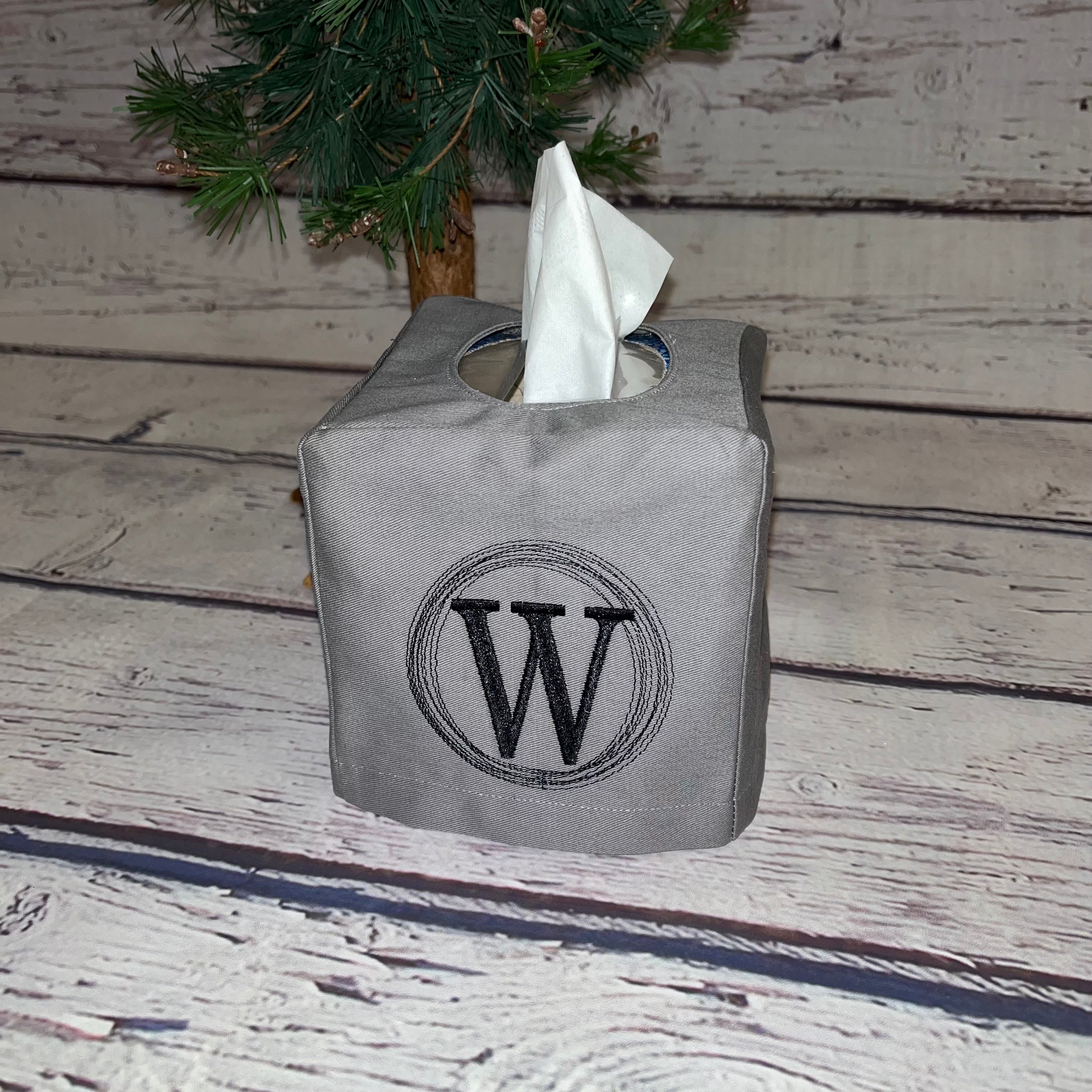 Tissue Box Cover - Rustic Circle Frame